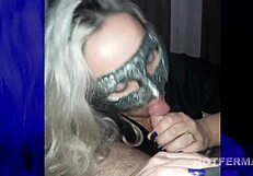 sonhando com a madastra gostosa e gozando