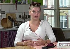 Azubi from Düsseldorf masturbates passionately in front of the camera