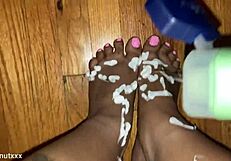 Toe Fetish Babe Commands Mouth Sucking