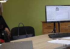 Loan4k raziskuje majhne težave bogatih s skritimi intervjuji