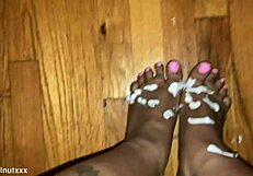 Toe Fetish Babe Commands Mouth Sucking