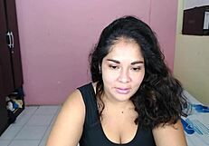 hola amores, i love fucking my pussy with high heels, where did you cum?