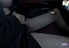 Počitniško tabu jebanje s pastorko Cory Chase in Luke Longly.