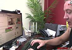 Can Camgirl Handle User with Big Dick Fucking Her Pussy?