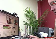 Can Camgirl Handle User with Big Dick Fucking Her Pussy?