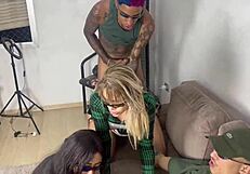 Primeira vez fazendo troca de casal com novinhos e novinhas