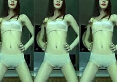 thai girl dances sexy on bigo live in thailand