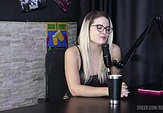 Compilados do Matheus Caetano no Bora Cast com Bruna Carlos - Parte 1 watch on sheer red