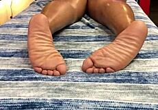 i melted this sexy chocolate queen with a hot massage and ass spreading