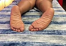 i melted this sexy chocolate queen with a hot massage and ass spreading