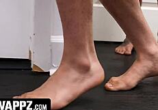 Can Stepbros Trade Stepsisters For A Facial Finish Before Fucking?