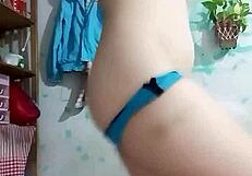 Em Kính Cận Khoẻ Hông Một Mảnh