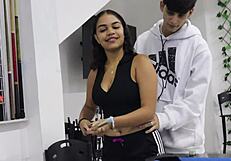 hermanastro pervertido enseña a su hermanastra latina a jugar billar para después follar su concha - porno en espanol