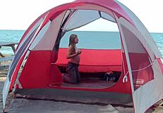 i wanna the guys on the beach