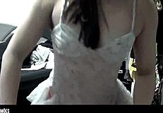 Wow! Hot young babe flashes her sexy panties!