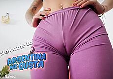 This bimbo's mouth and lips are perfect for that big pear-shaped butt