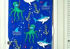 Petite 18yo Babe Kisses Maxxx Loadz Passionately