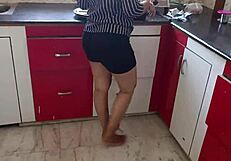 Wkurzona indyjska laska rżnięta mocno przez chłopaka Hindi Audio Cz. 1