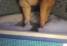 vivi guedez at the motel getting up to all sorts of mischief