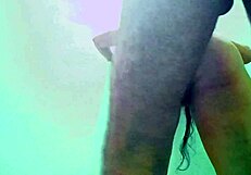 युवा देसी नवविवाहित पत्नी को उठाकर खूब चोदा उसके पति ने