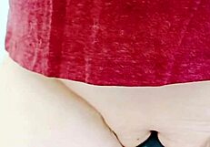 Maturemons Pussy Sliding