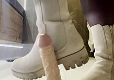 BBW gives a shoe job with dirty white boots in this anime.