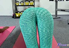 Big Tits Ebony And Redhead Lesbians In Gym - Fitness Rooms