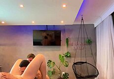 Amigo solteiro COME esposa e DEPOIS FODE marido