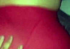 תראו את המילף הבשלה סקווירט בזיון אנאלי?