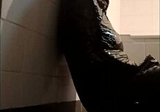 Sophie la larve endures ultimate momification and fellation