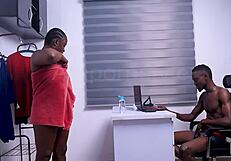 my friend's girlfriend seduced me intensely