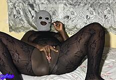 Need a pussy eater for my pinky pussy? Homemade milf in lingerie awaits