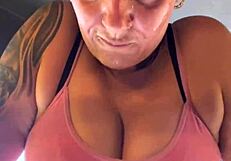 Na Academia Quase Fui Expulsa Por Estar Com Uma Mina Blusinha Fiquei Toda Suada Que Escorria Pela Minha Bucetinha