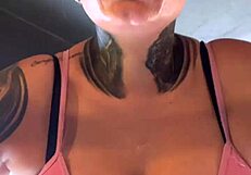 Na Academia Quase Fui Expulsa Por Estar Com Uma Mina Blusinha Fiquei Toda Suada Que Escorria Pela Minha Bucetinha