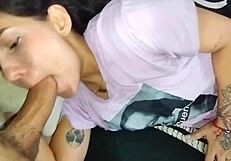 Sexo diario con chica de cuarto termina en mamada de polla y follada al estilo vaquerita?