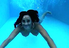 In bold fashion, maxine x squirts hard in lesbian sex