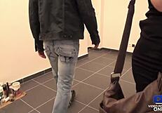 Charlie Brunette Sexy En Manque Se Fait Baiser Dans La Cave