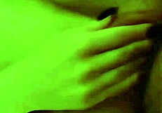 若い18歳以上の奥さんが初めての男と中出しで終わる