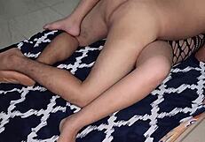 Asi le gusta a mi cunada que la folle cuando se va su marido