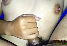 Crot di tetek mungil ponakan ku