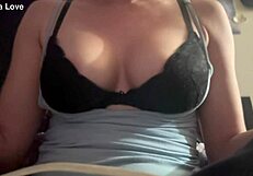 i feel the joy in my bouncing big boobs solo session