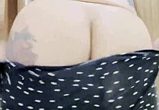 Sexy Ass In Leggings Contrasts With Big Natural Tits Tease