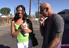 Little Amateur Stepsister Eagerly Sucks Last Drop Of Cumshot