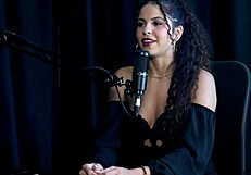 tem certas coisas nela que s�o pequenininhas era modelo deu dicas para mulheres e conversou com a m�e sobre vender conte�dos - sweet karolzinha watch on sheer red