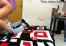 In public transport, people also hook up.