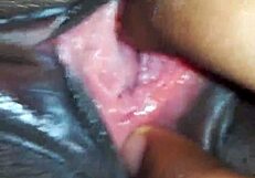 hornyzee fingers her pussy while masturbating all alone
