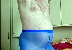 Spa in the blue leggings with amateurs and bisexual fun