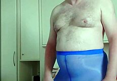 Spa in the blue leggings with amateurs and bisexual fun