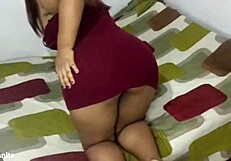 Manoseo Mis Tetas Y Enseño Mi Colita