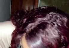 性感岳母偷偷操女婿，大量精液内射，丈夫不知